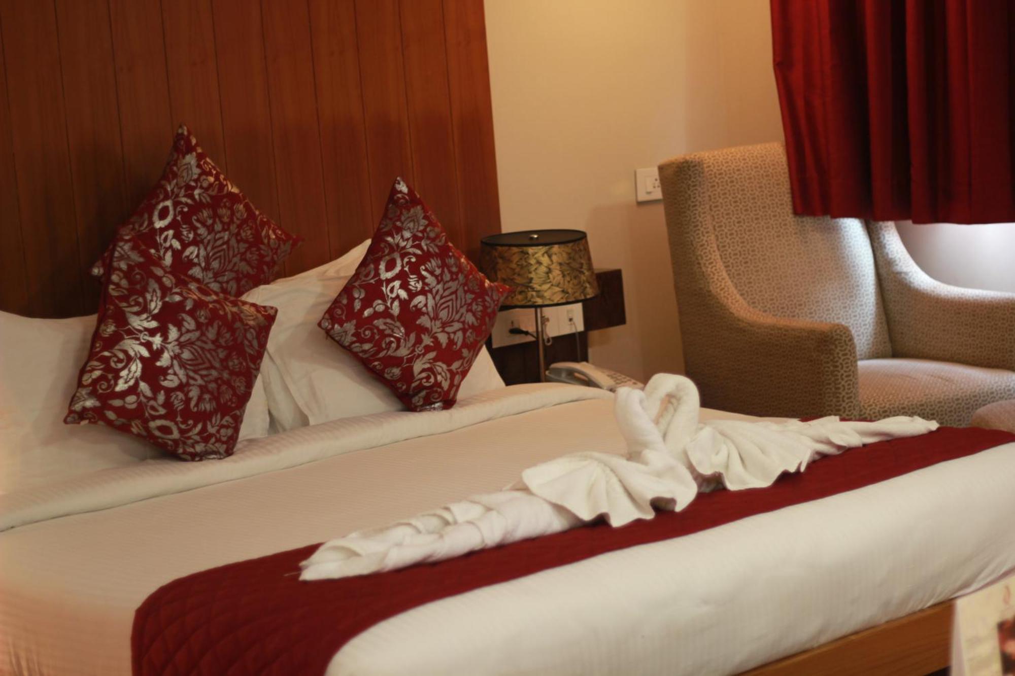 Hotel The Amaris Рішикеш Екстер'єр фото
