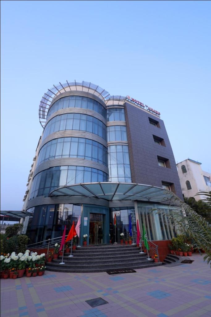 Hotel The Amaris Рішикеш Екстер'єр фото