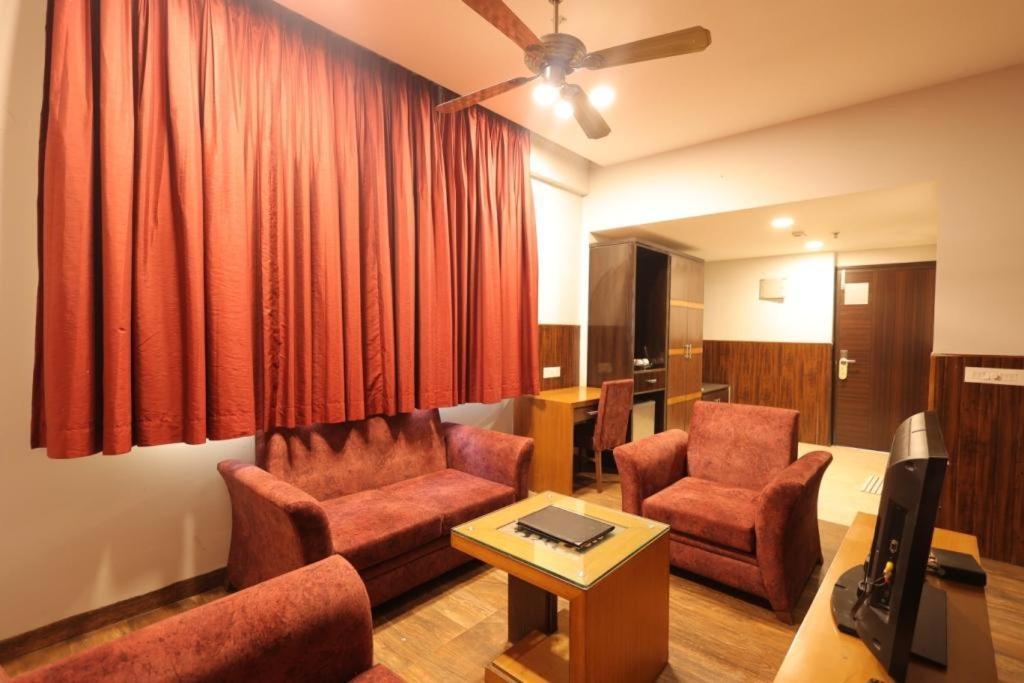 Hotel The Amaris Рішикеш Екстер'єр фото