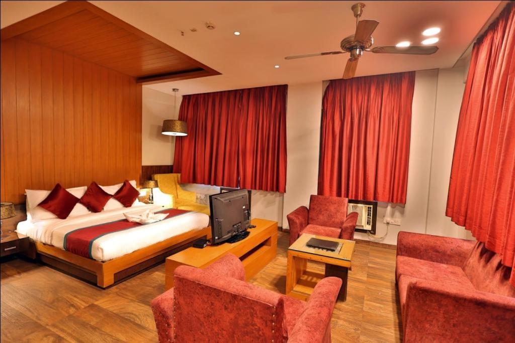 Hotel The Amaris Рішикеш Екстер'єр фото