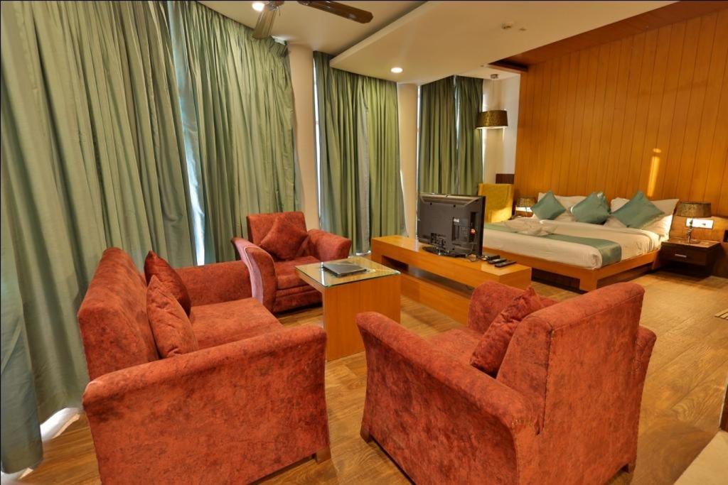Hotel The Amaris Рішикеш Екстер'єр фото