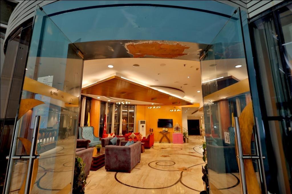 Hotel The Amaris Рішикеш Екстер'єр фото